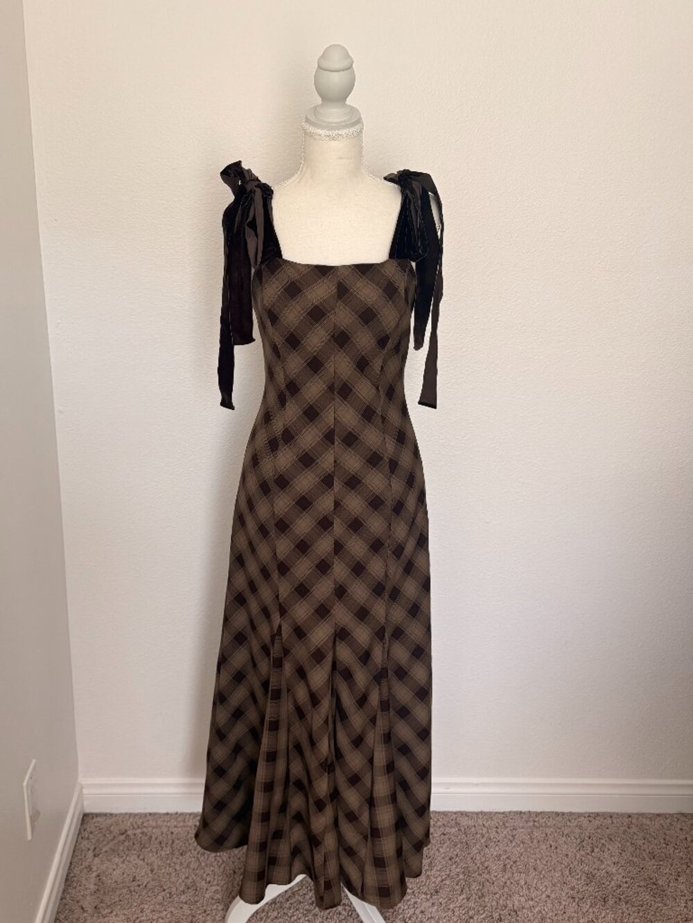 Beautiful Brown plaid maxi dress Size M